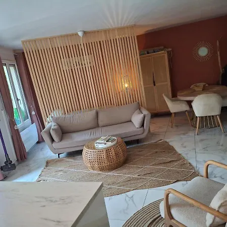 Holiday home Maison Avec Jardin
