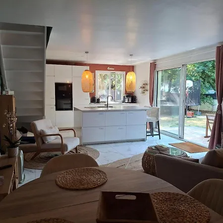 Maison Avec Jardin Holiday home