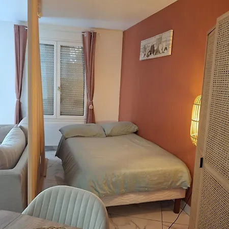 Maison Avec Jardin Holiday home Sucy-en-Brie